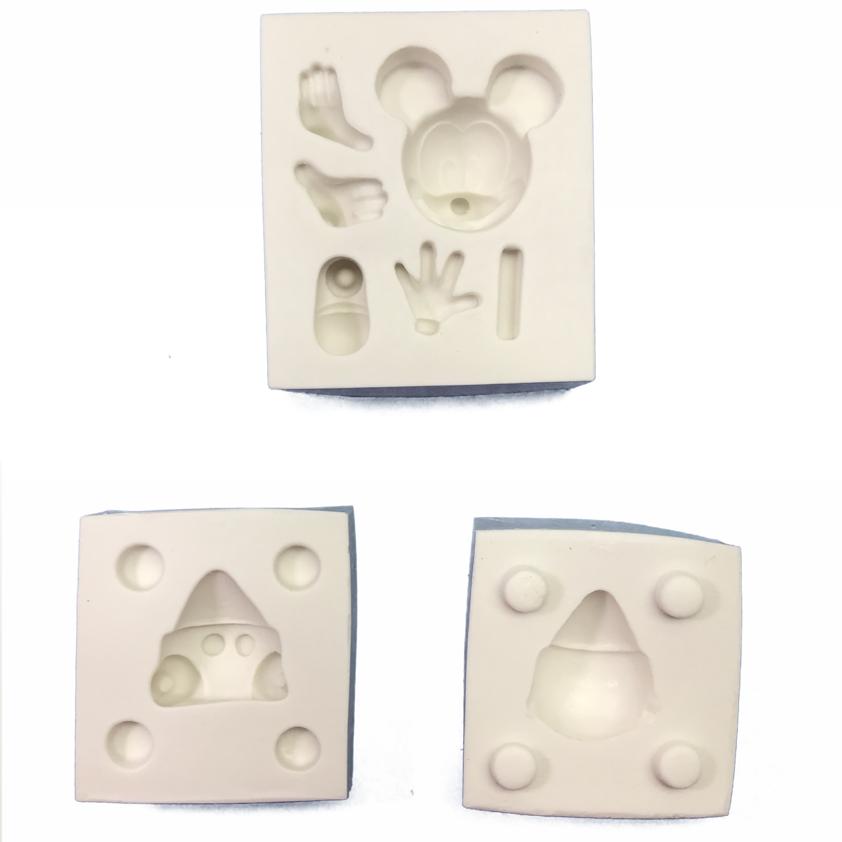 Molde de silicone em formato de Mickey 3D