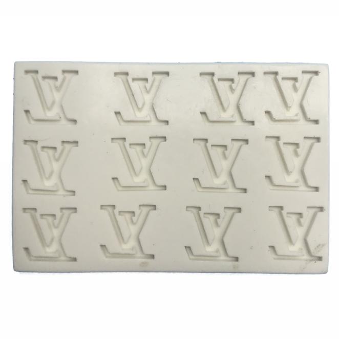 Molde de silicone símbolo Louis Vuitton com 12 cavidades