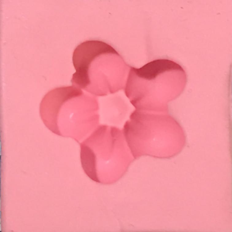 Molde de silicone em formato de Flor Florzinha