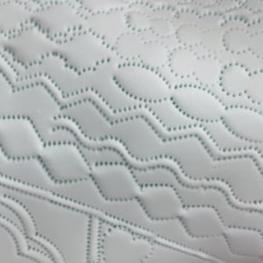 Conjunto de 10 pinças decorativas em plástico resistente PONTILHADA