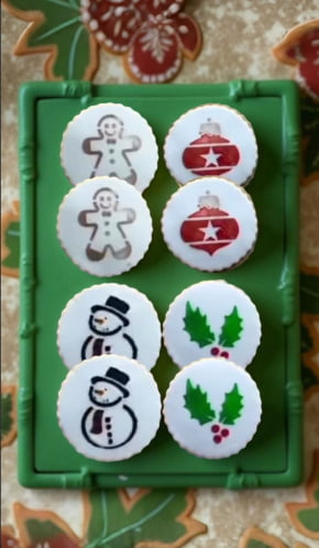 Conjunto de cortadores redondos ondulados com 11 peças