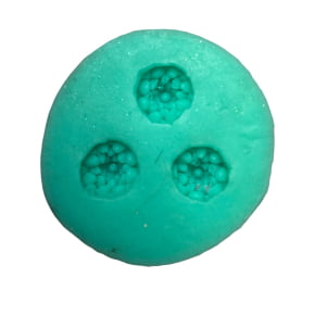 Molde de Silicone em formato de 3 Florzinhas para Doces Modelo 2