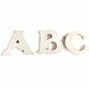 Molde de silicone em formato de letras do alfabeto