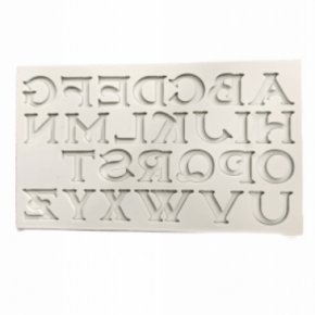 Molde de silicone em formato de letras do alfabeto