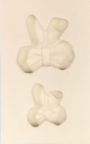 Molde de silicone em formato de Orelha de Coelho com Laço-Páscoa
